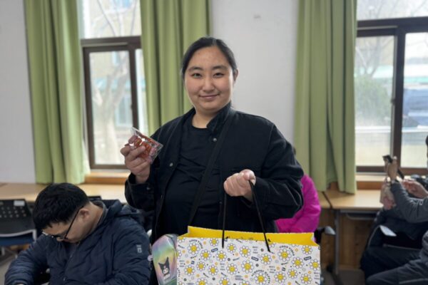 '첫 월급의 기쁨을 함께 나누다' – 이정빈 회원 취업 소식